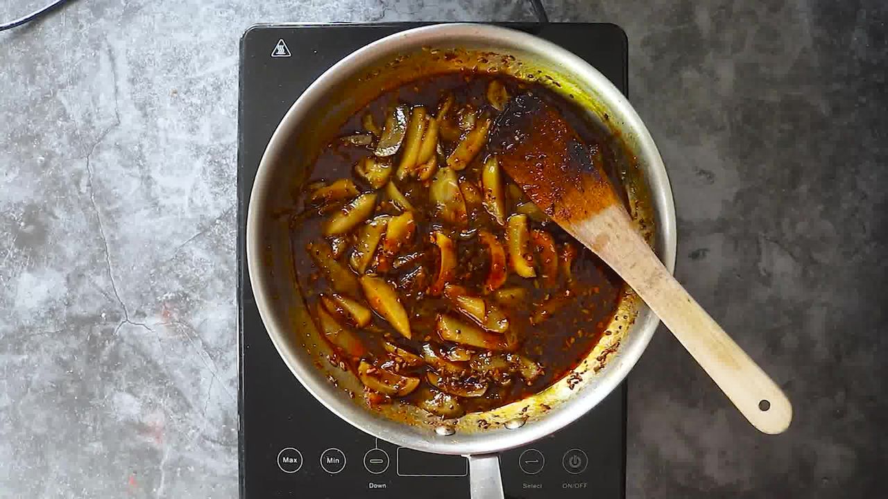 Image of the cooking step-1-15 for Aam Ki Launji | Sweet and Spicy Raw Mango Chutney