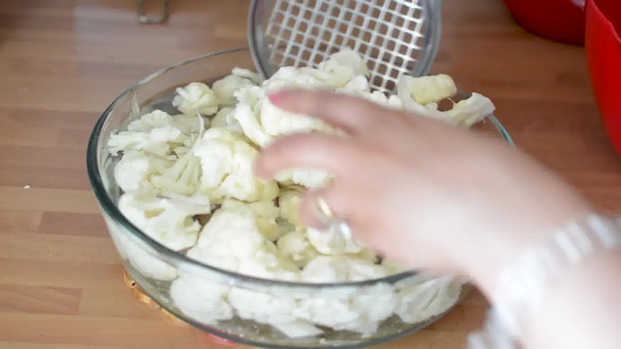 Image of the cooking step-1-2 for Dhaba Style Dry Aloo Gobi - Potato and Cauliflower