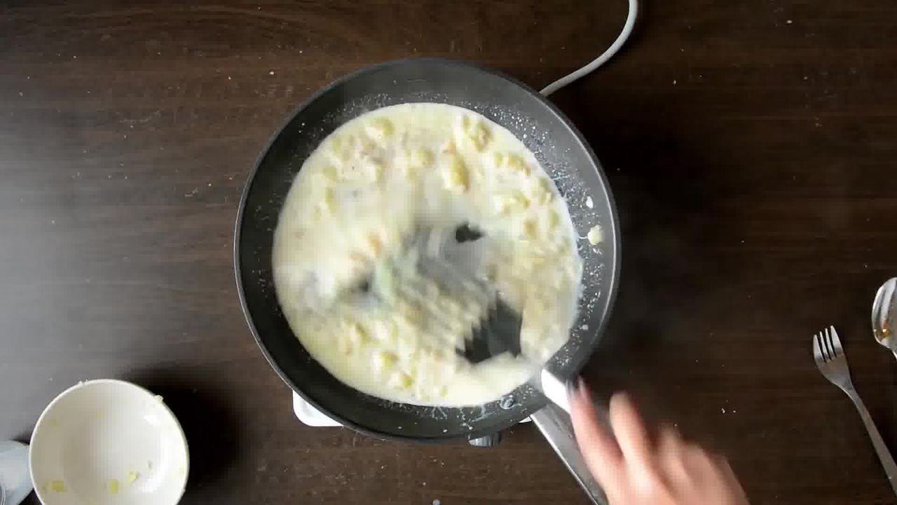 Image of the cooking step-1-4 for Aloo Ka Halwa- Potato Halwa (Recipe Video)