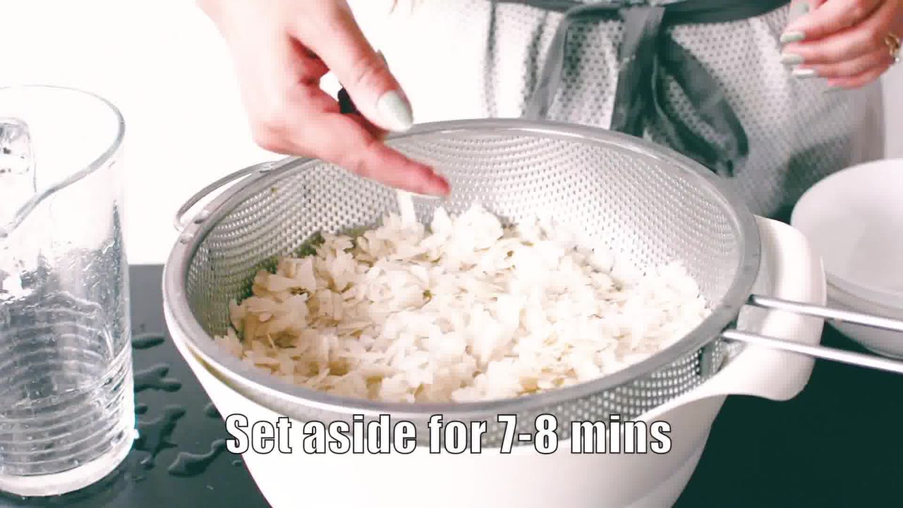 Image of the cooking step-1-2 for Aloo Poha (Step-By-Step-Video)