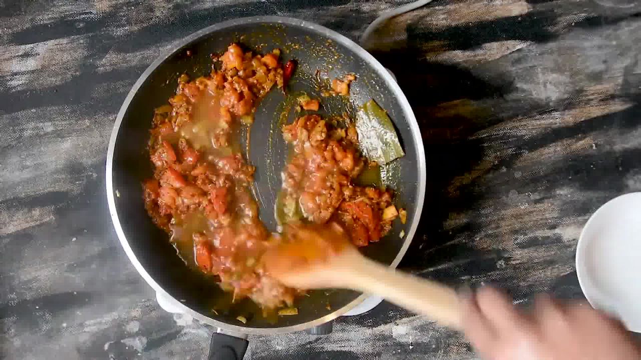 Image of the cooking step-4-9 for Aloo Poori Recipe - Puri Sabji - Aloo Ki Rasewali Sabzi