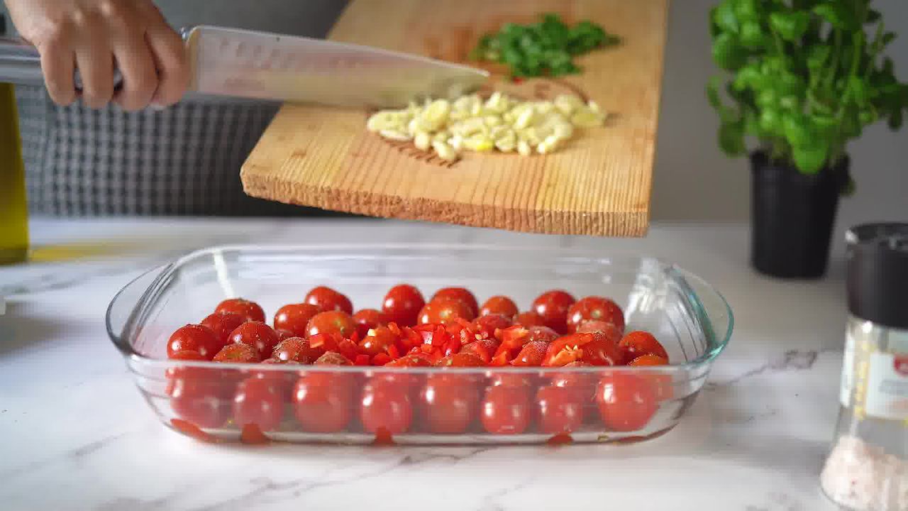 Image of the cooking step-1-4 for Baked Feta Pasta Recipe 