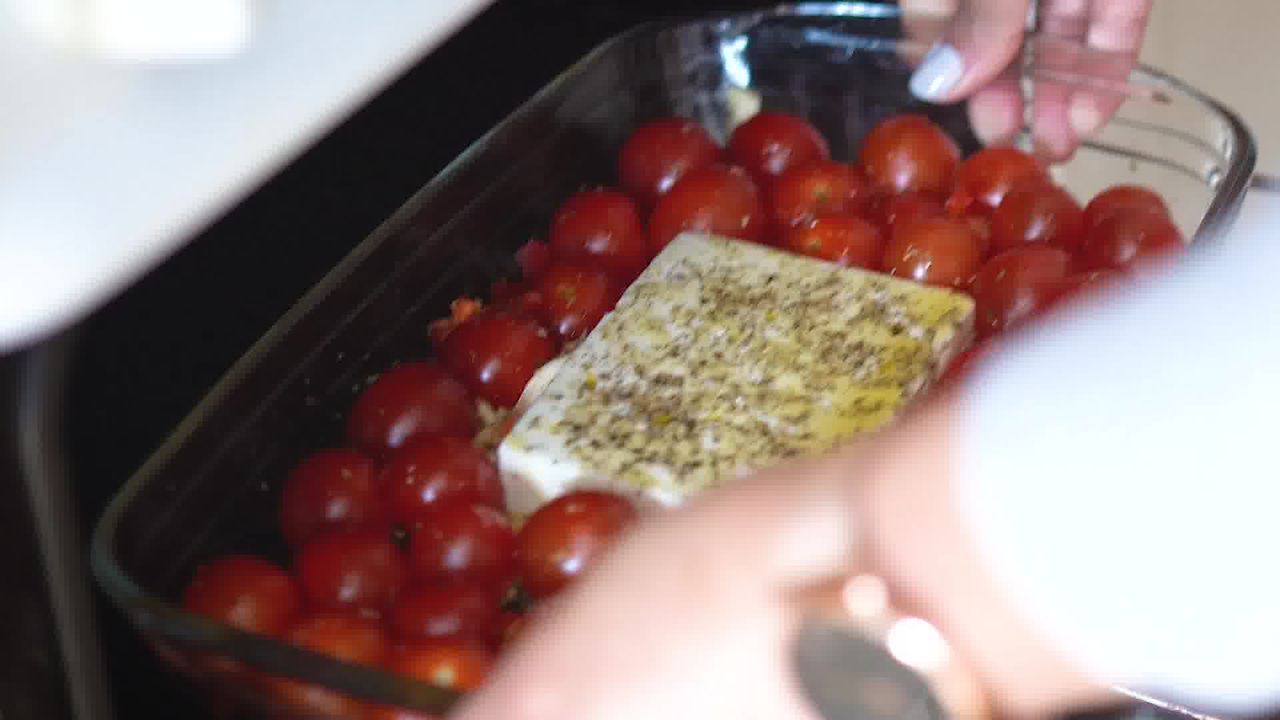 Image of the cooking step-1-8 for Baked Feta Pasta Recipe 