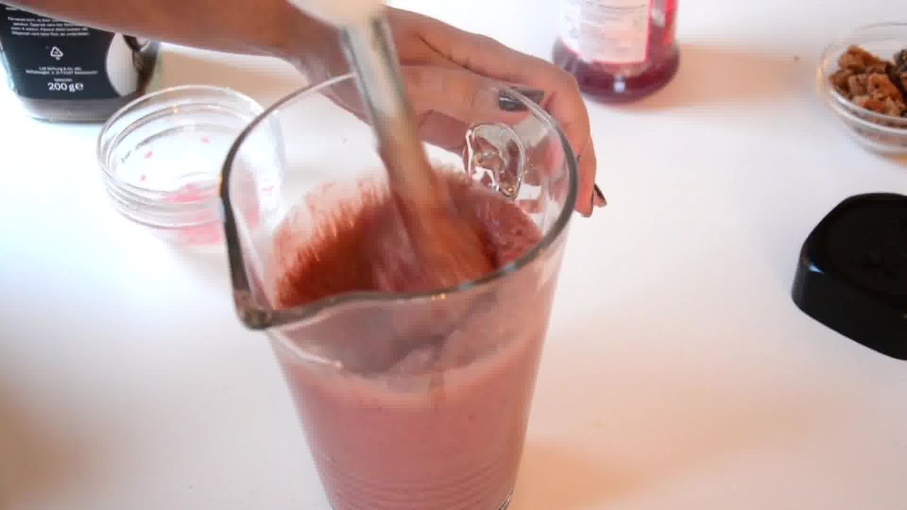 Image of the cooking step-1-2 for Banana Berry Choco Coffee Smoothie