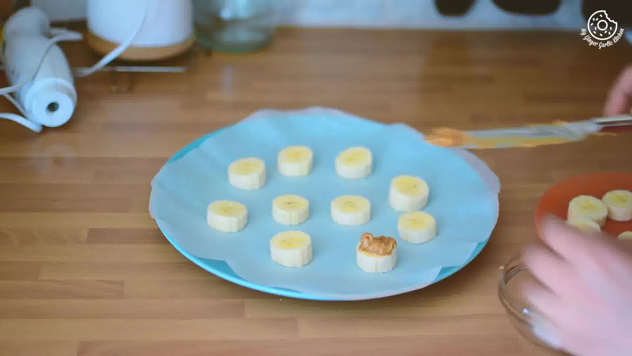 Image of the cooking step-1-2 for Banana Peanut Butter Chocolate Bites