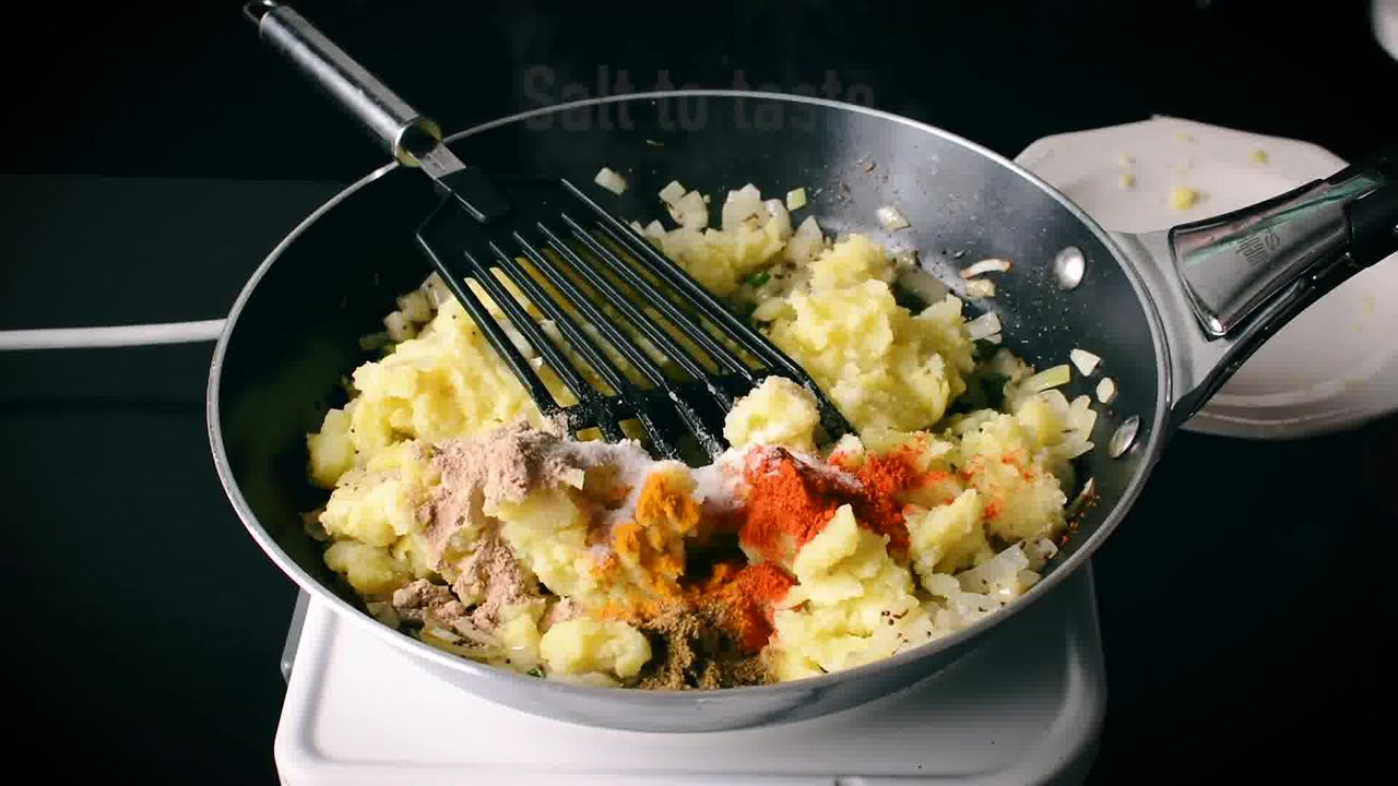 Image of the cooking step-2-6 for Bharwa Shimla Mirch - Potato Stuffed Bell Peppers