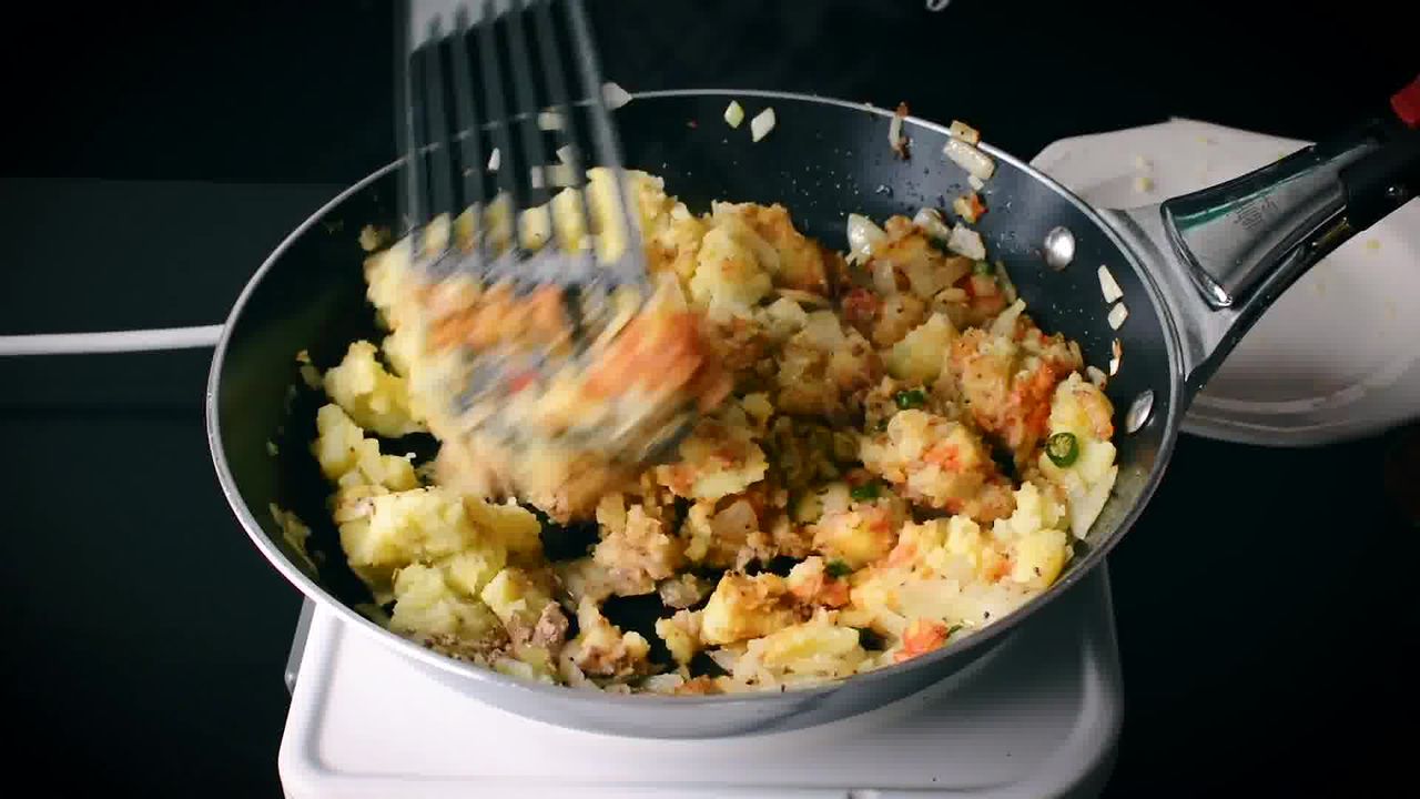 Image of the cooking step-2-7 for Bharwa Shimla Mirch - Potato Stuffed Bell Peppers