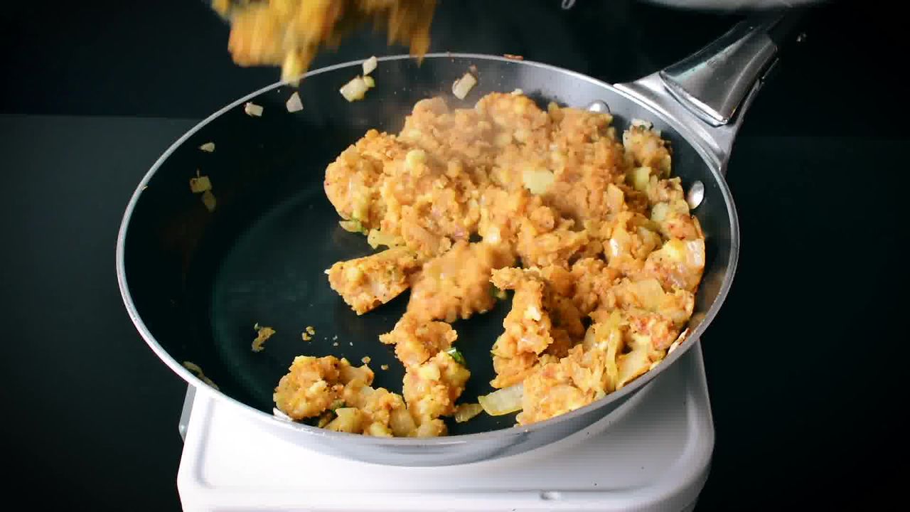 Image of the cooking step-2-8 for Bharwa Shimla Mirch - Potato Stuffed Bell Peppers