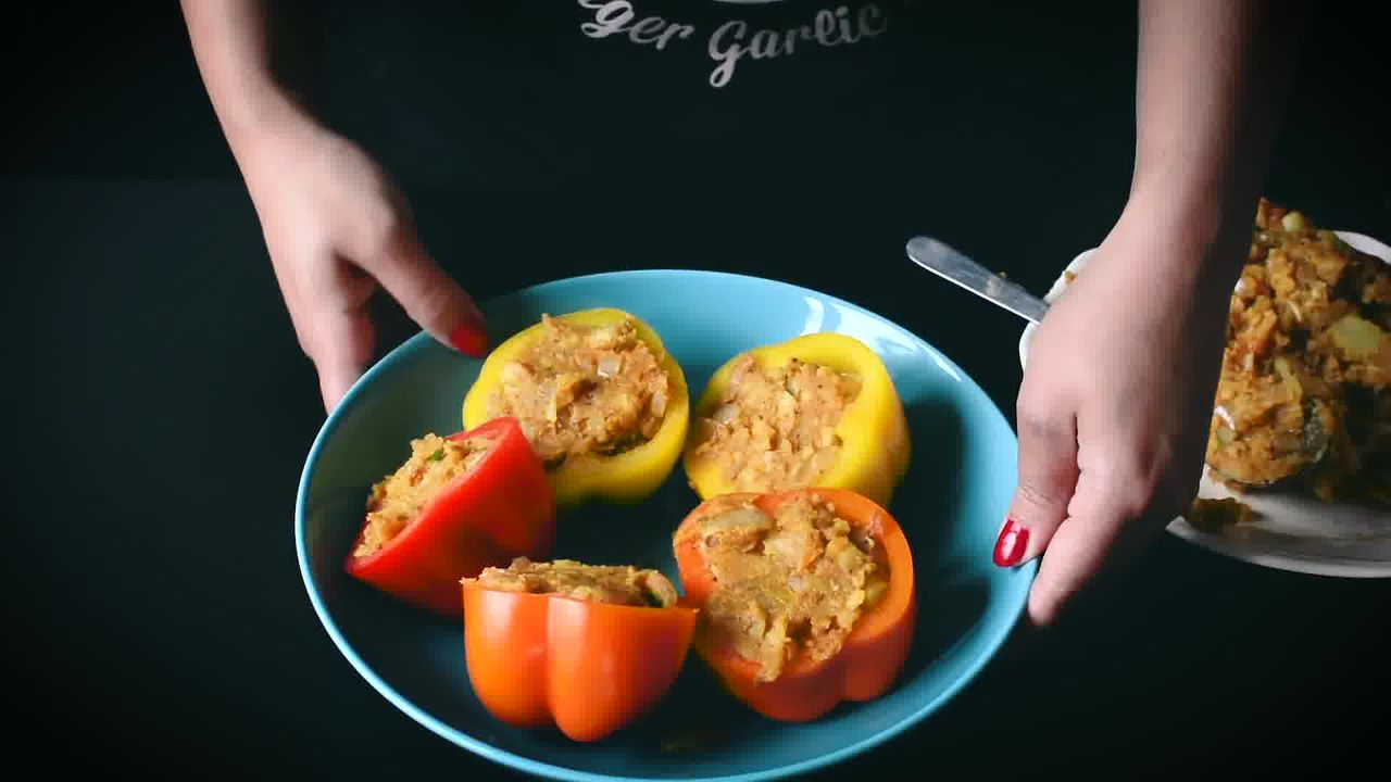 Image of the cooking step-3-1 for Bharwa Shimla Mirch - Potato Stuffed Bell Peppers