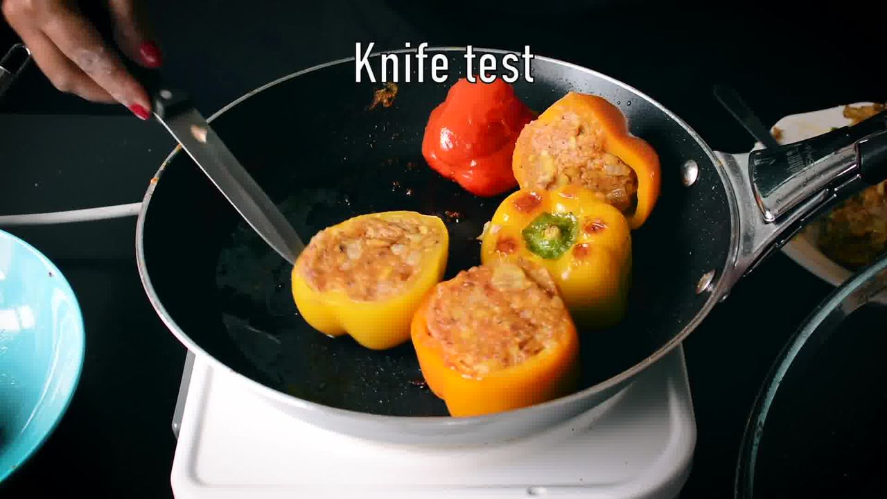 Image of the cooking step-4-5 for Bharwa Shimla Mirch - Potato Stuffed Bell Peppers