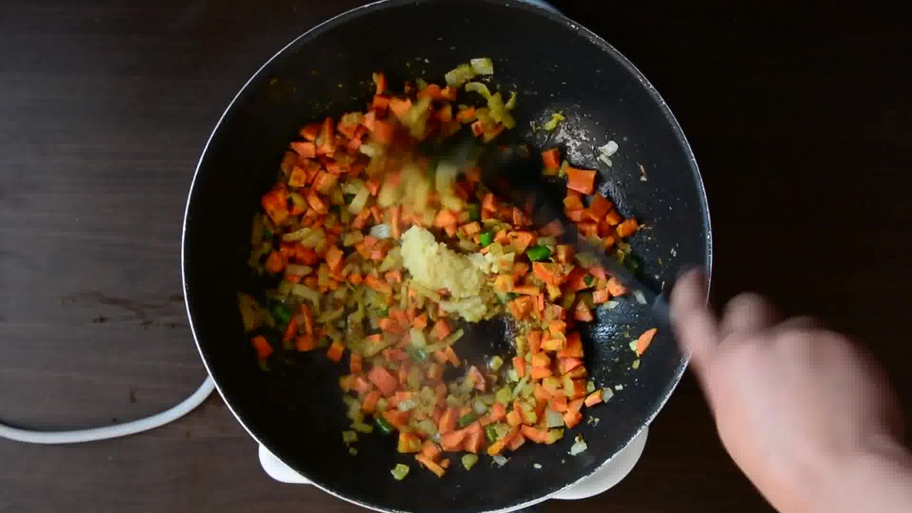 Image of the cooking step-1-6 for Lobia Briyani - Black Eyed Bean Carrot Biryani