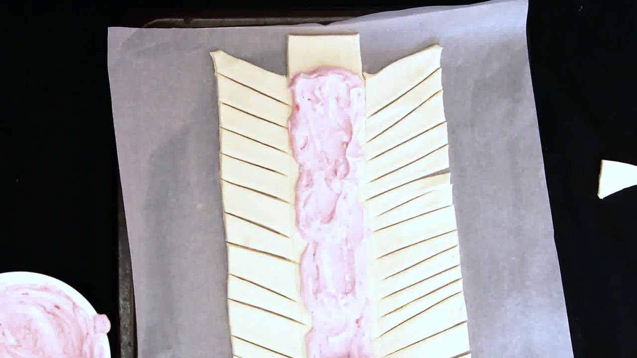 Image of the cooking step-1-5 for Braided Strawberry Cream Cheese Pastry