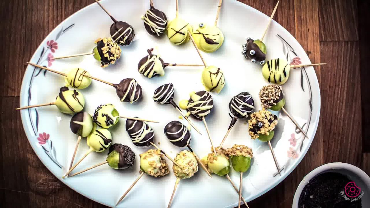 Image of the cooking step-3-5 for Easy Chocolate Covered Grapes