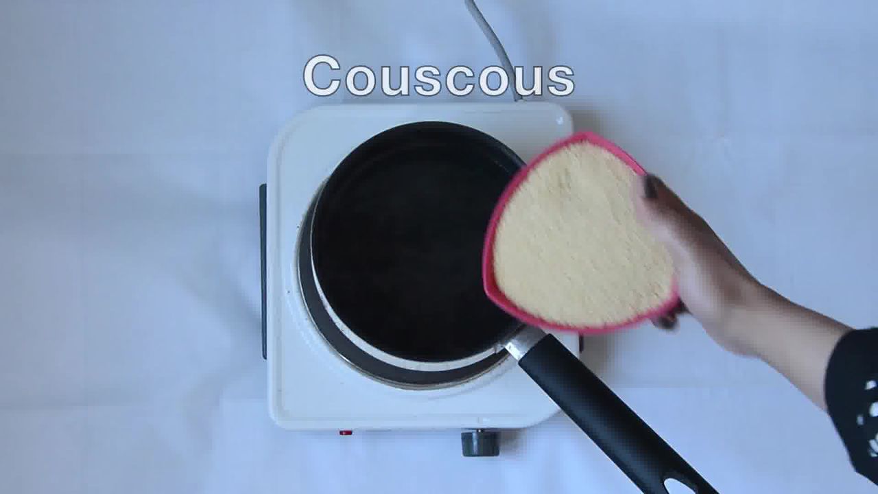 Image of the cooking step-1-2 for Couscous with Sauteed Mushrooms Kidney Beans - Video