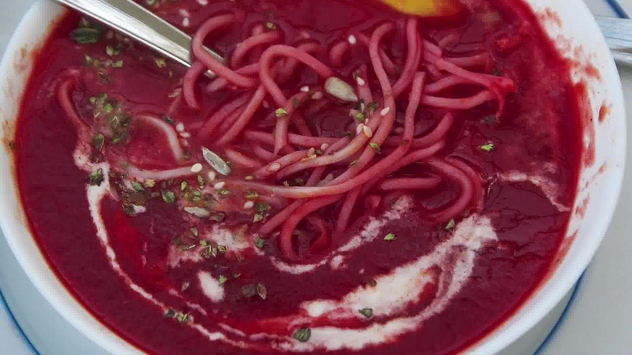 Image of the cooking step-1-11 for Creamy Carrot Beet Tomato Soup Recipe
