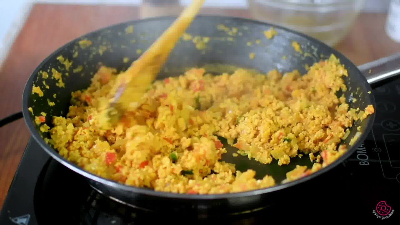 Image of the cooking step-1-13 for Egg Bhurji