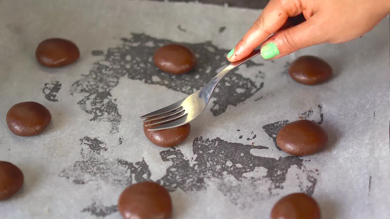 Image of the cooking step-1-8 for  3-Ingredient Eggless Nutella Cookies