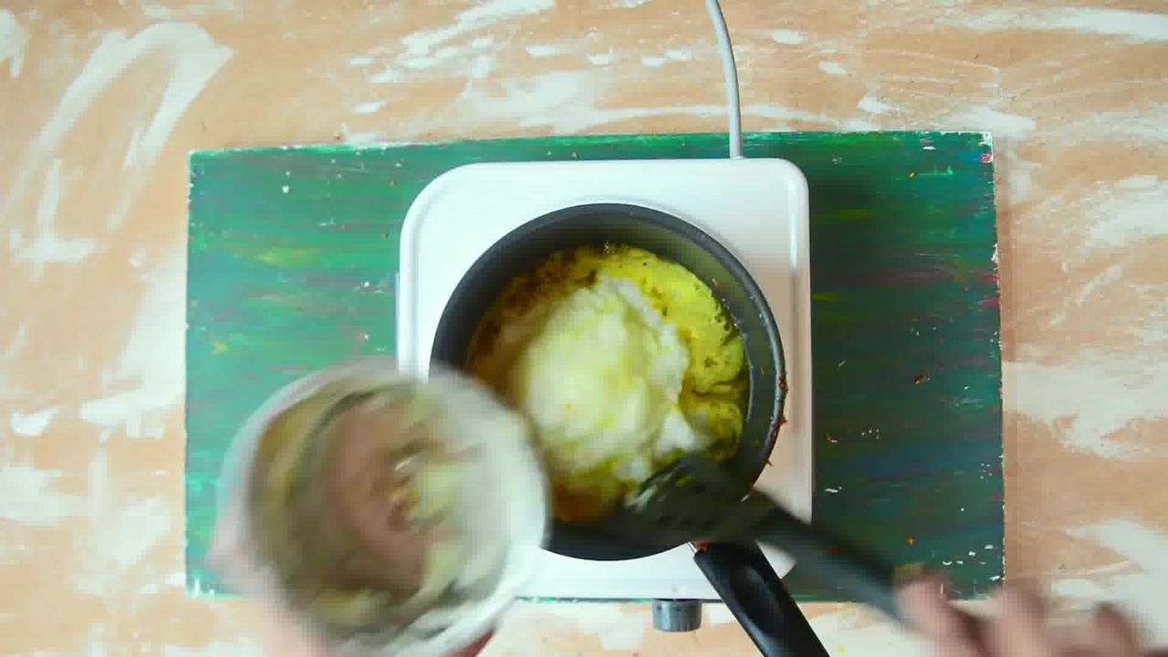 Image of the cooking step-6-2 for Kacchi Haldi ki Sabzi - Fresh Turmeric Root Curry