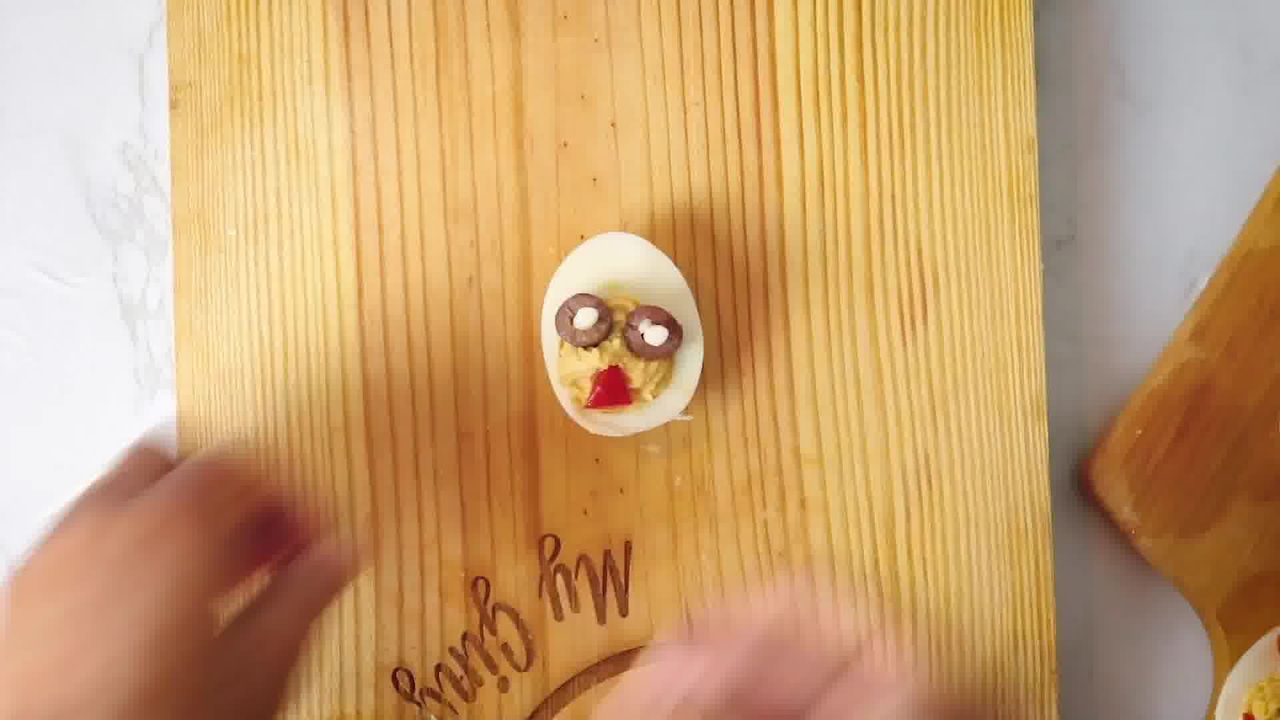 Image of the cooking step-10-3 for 7 Halloween Deviled Egg Ideas + Halloween Ghost Egg
