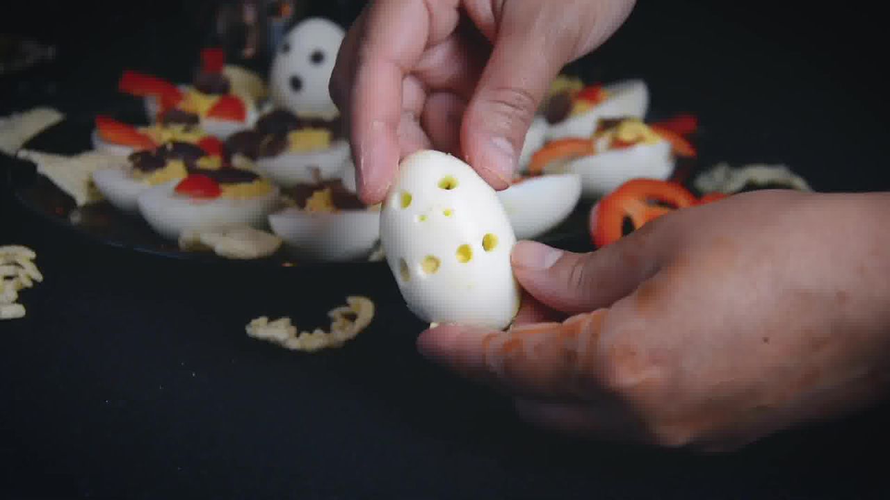 Image of the cooking step-11-3 for 7 Halloween Deviled Egg Ideas + Halloween Ghost Egg