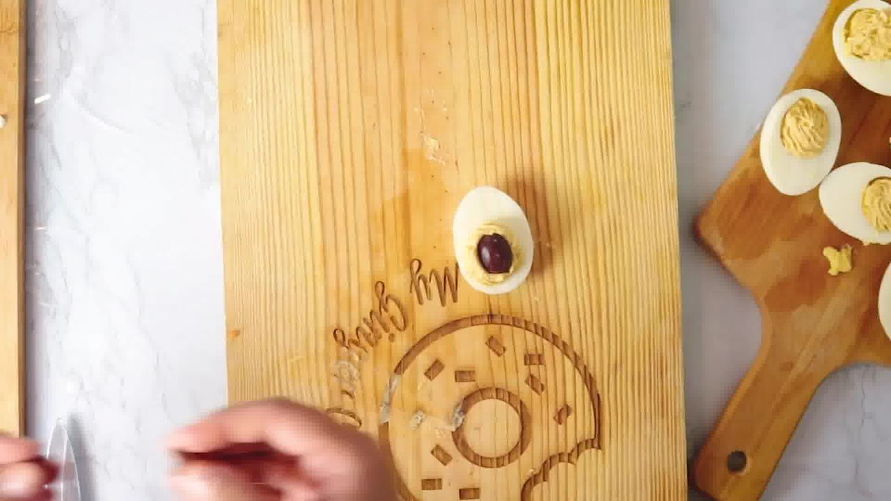 Image of the cooking step-5-2 for 7 Halloween Deviled Egg Ideas + Halloween Ghost Egg