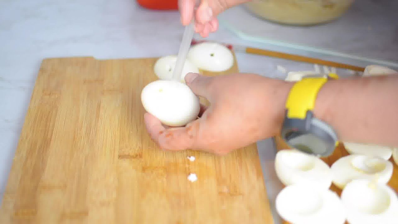 Image of the cooking step-7-2 for 7 Halloween Deviled Egg Ideas + Halloween Ghost Egg