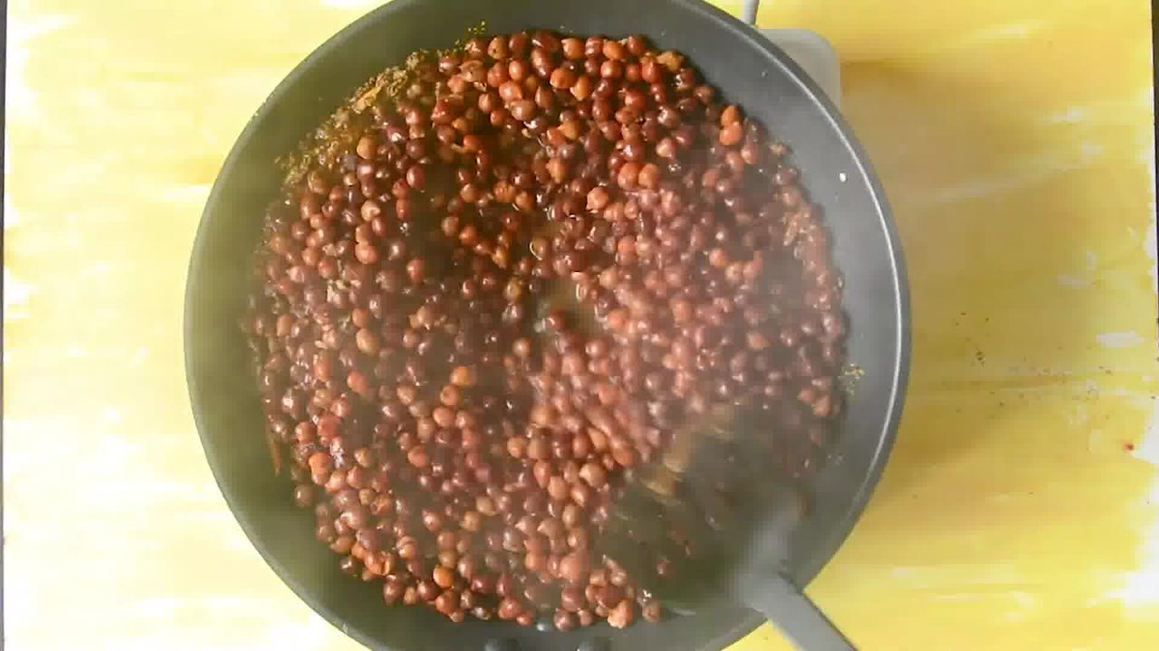 Image of the cooking step-1-12 for How to Make Halwa Chana Poori – Ashtami Prashad