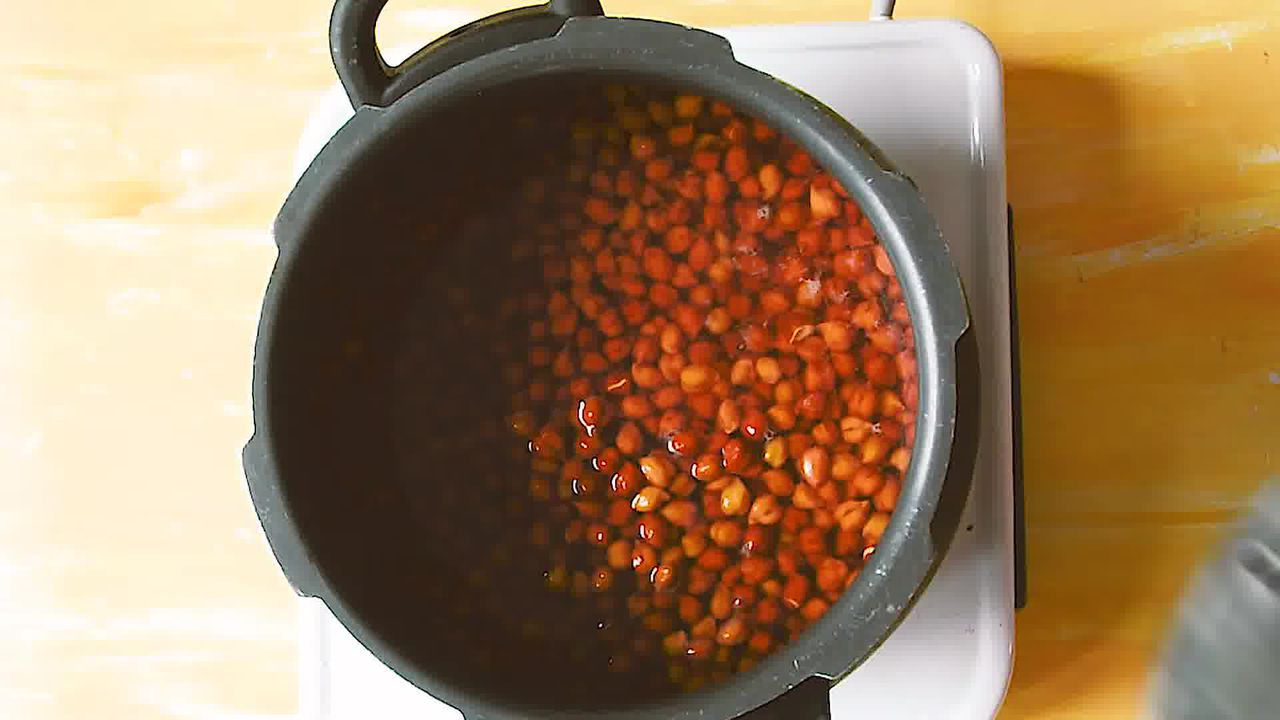 Image of the cooking step-1-2 for How to Make Halwa Chana Poori – Ashtami Prashad