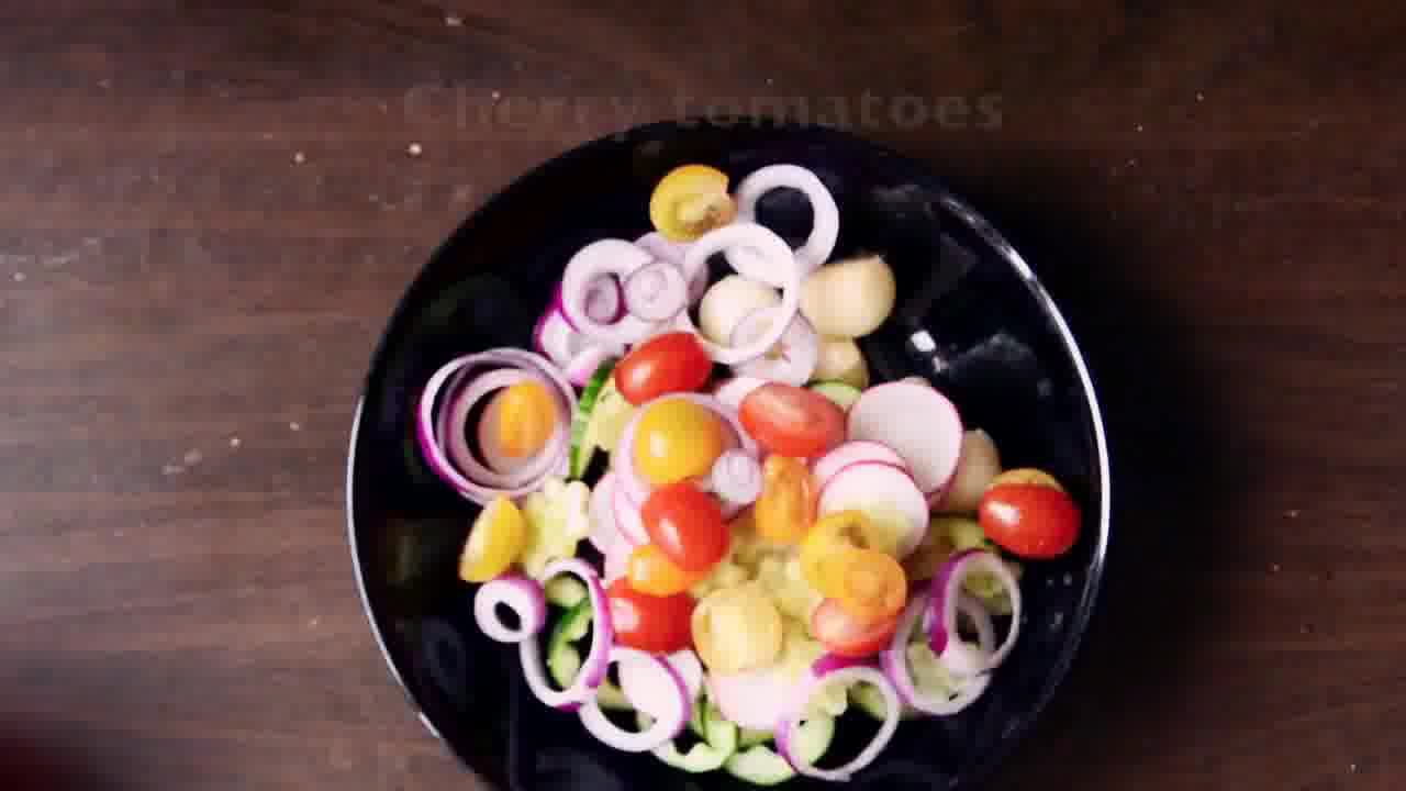Image of the cooking step-1-5 for Honeydew Melon Radish Salad Bowls