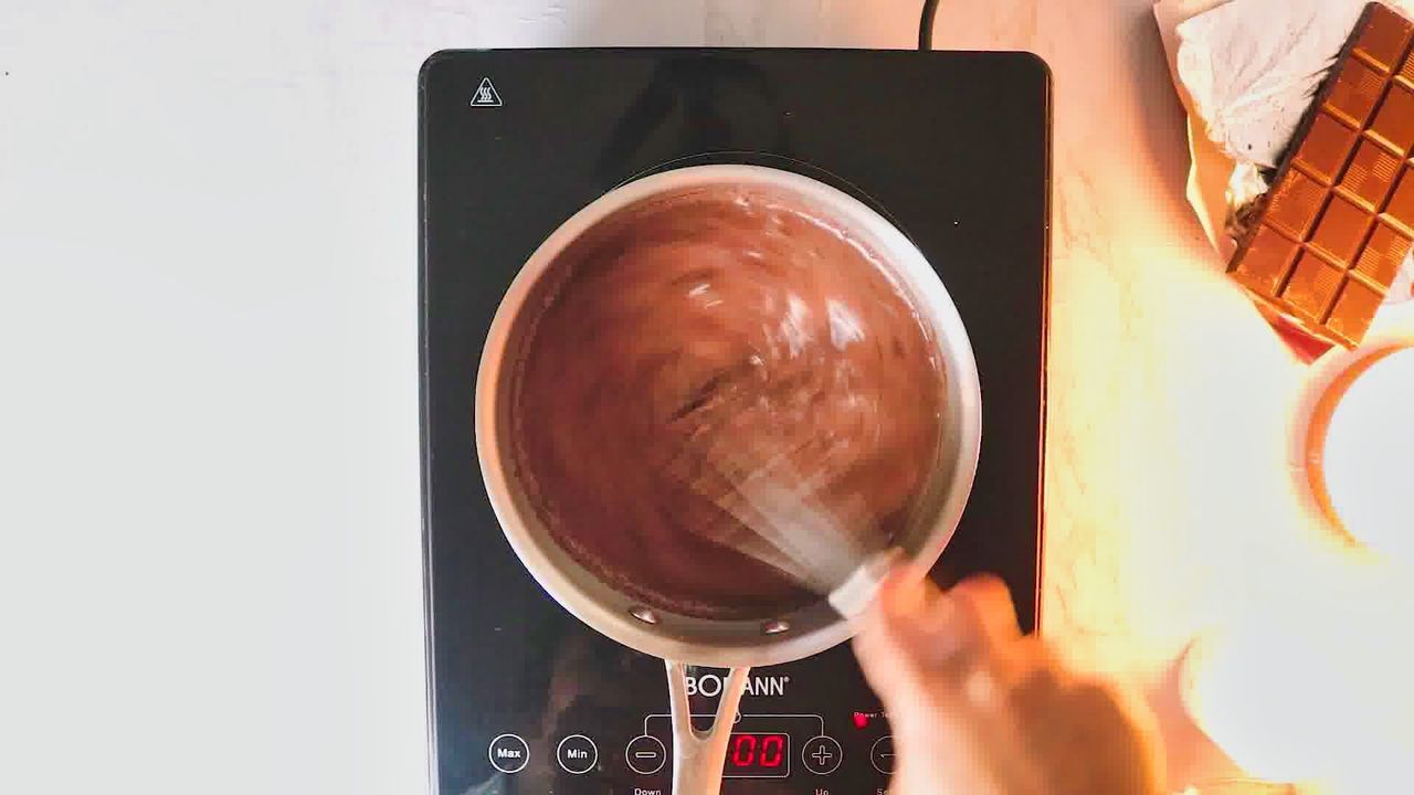 Image of the cooking step-1-5 for Italian Hot Chocolate
