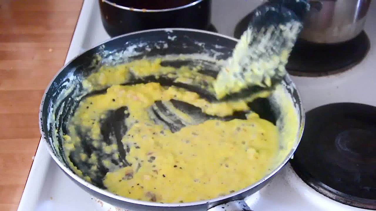 Image of the cooking step-3-8 for Ghevar - How To Make Jaipuri Malai Ghevar