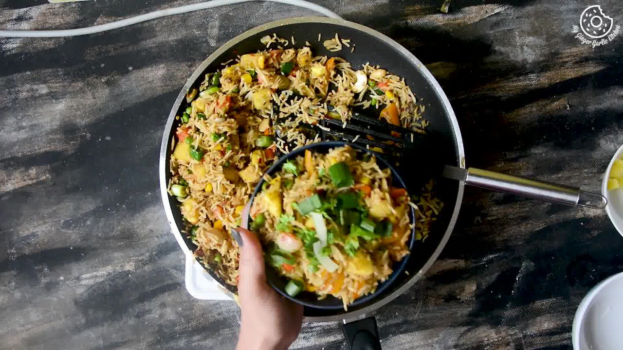 Image of the cooking step-1-8 for Thai Pineapple Fried Rice (Vegan)