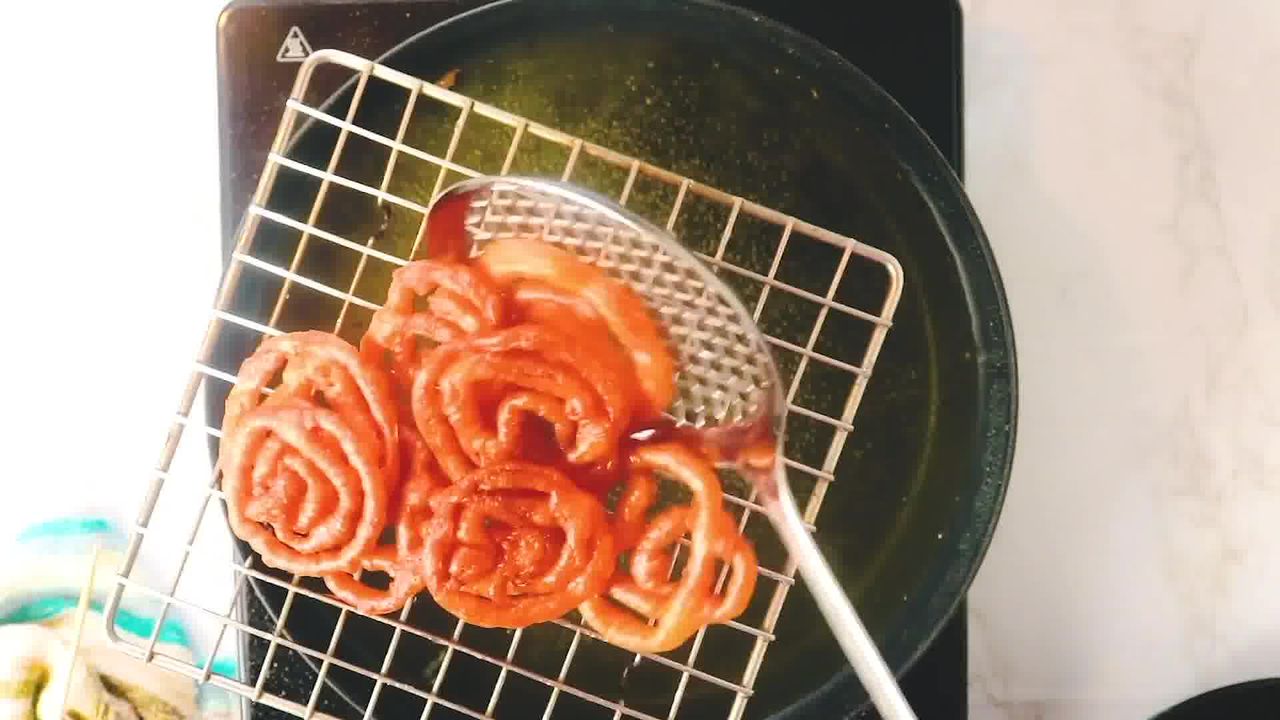 Image of the cooking step-3-5 for Jalebi recipe