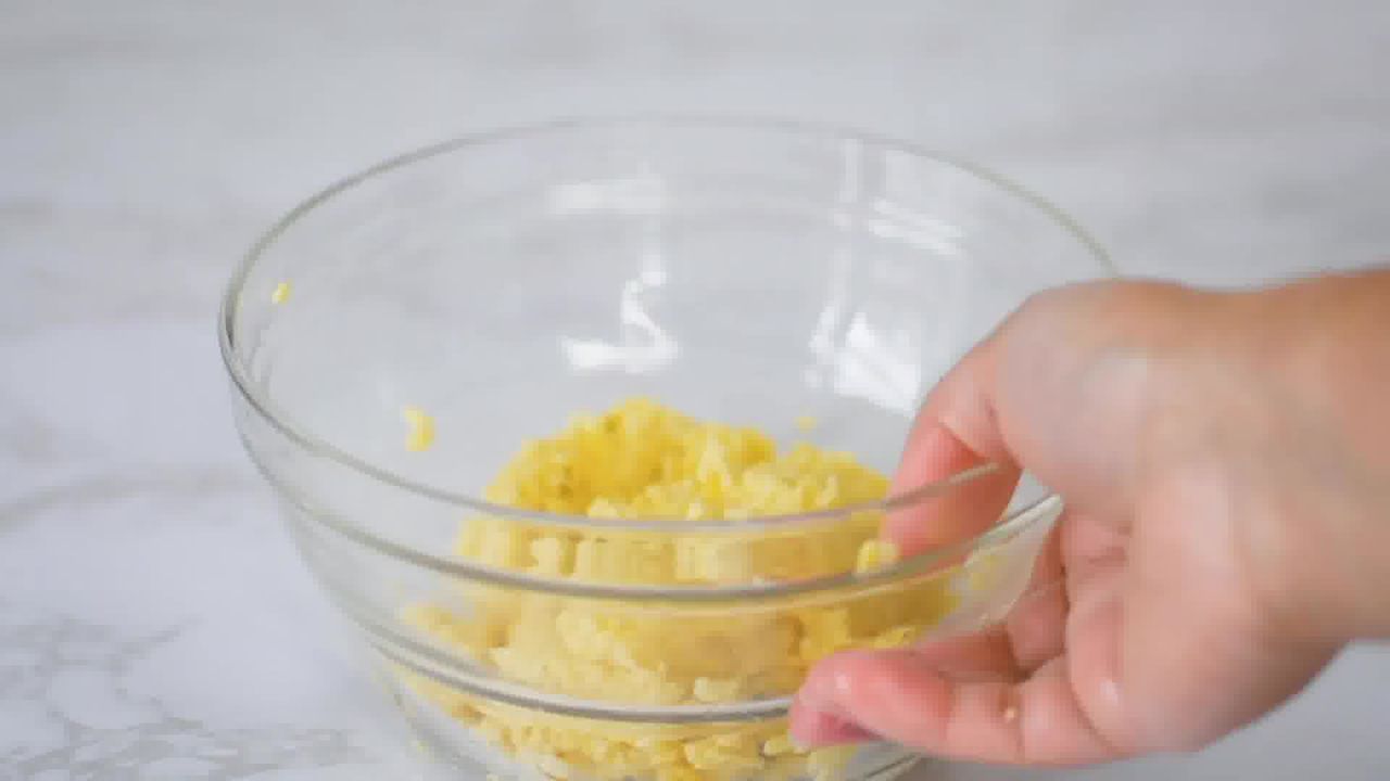 Image of the cooking step-1-5 for Khasta Moong Dal Kachori