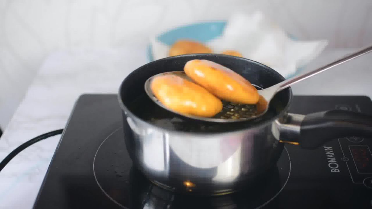 Image of the cooking step-4-4 for Khasta Moong Dal Kachori