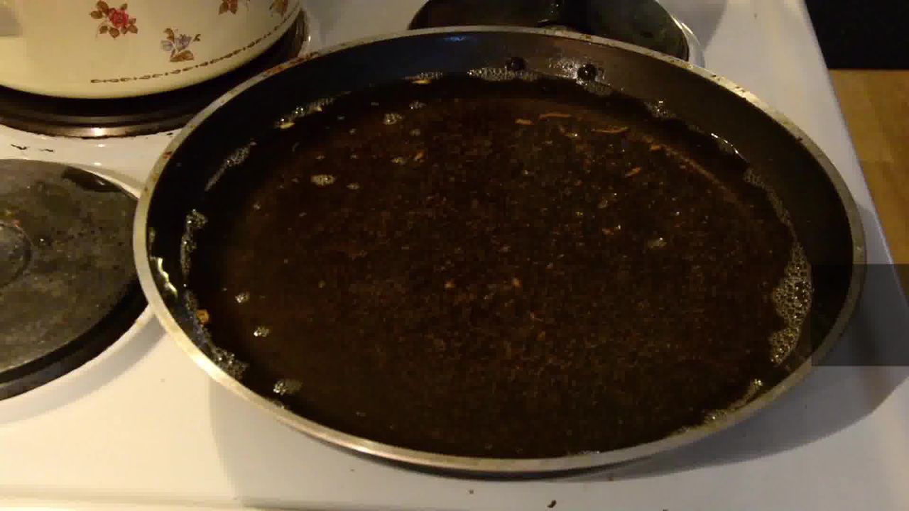 Image of the cooking step-1-11 for Lehsuni Sev - Garlicky Gram Flour Noodles