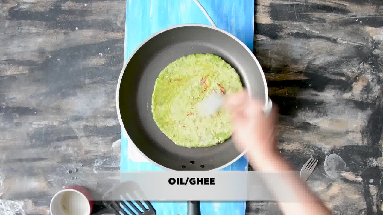 Image of the cooking step-5-10 for How To Make Healthy Oats Paratha - Oats Green Paratha
