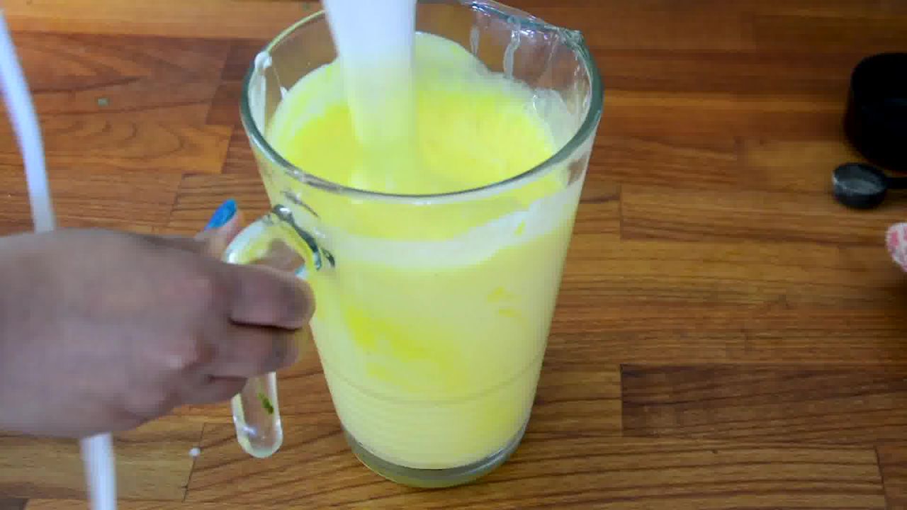 Image of the cooking step-1-2 for Mango Lassi (Video)