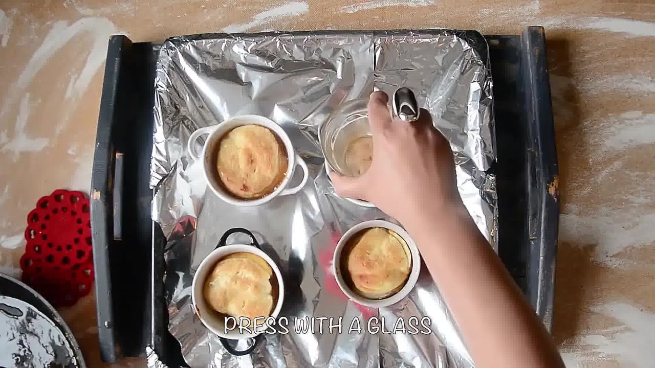 Image of the cooking step-1-16 for Mini Apple Pear Tarte Tatin