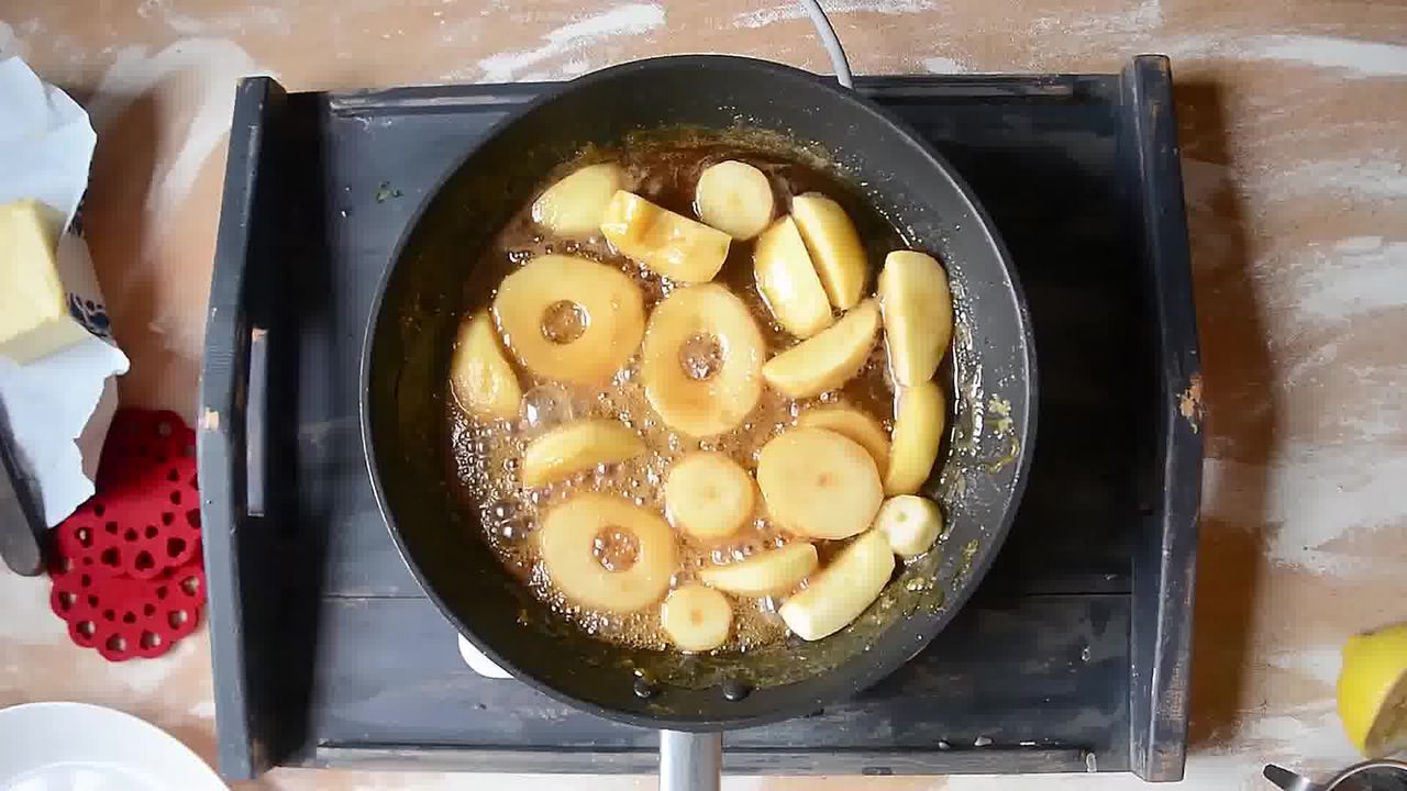 Image of the cooking step-1-9 for Mini Apple Pear Tarte Tatin