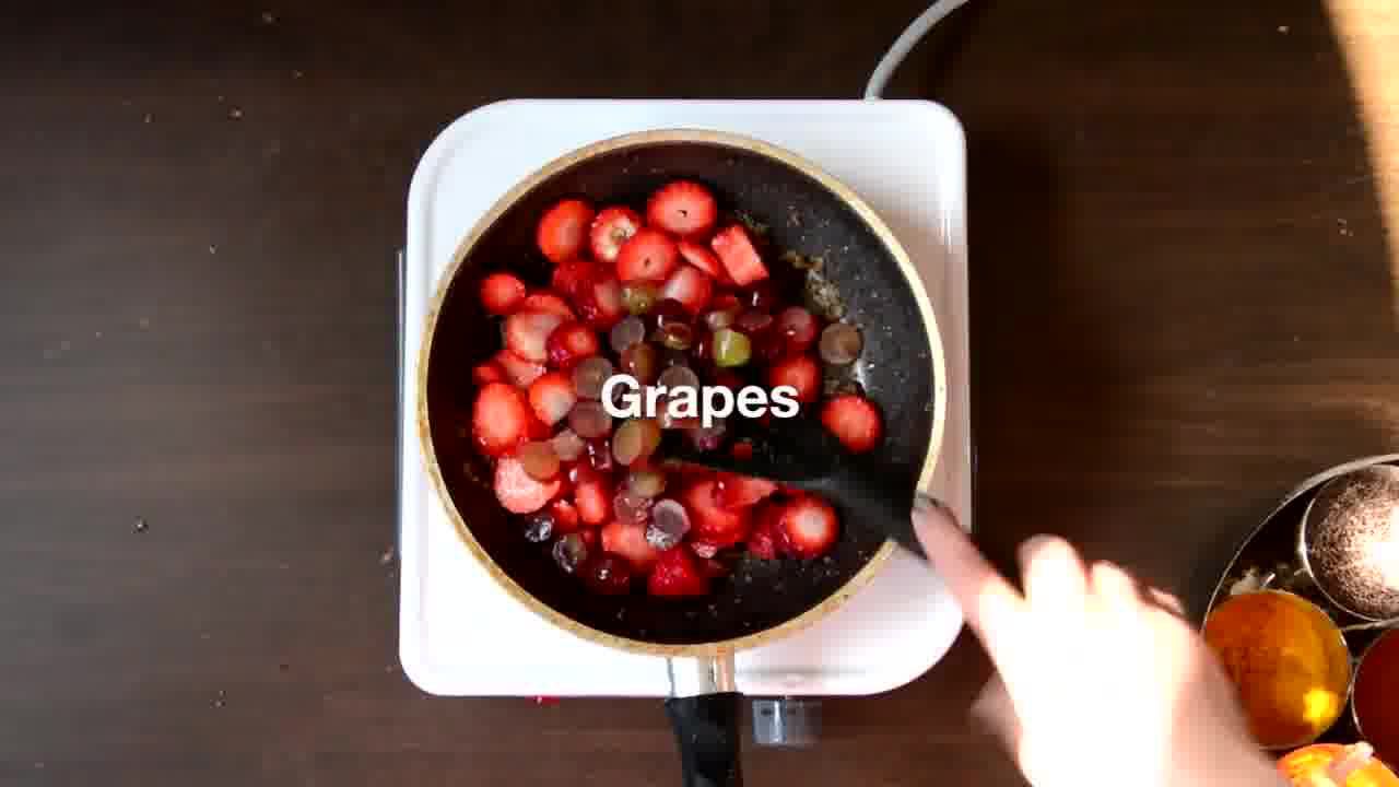 Image of the cooking step-1-3 for Mooli Paratha With Strawberry Grapes Chutney (Video)