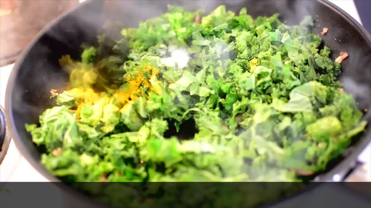 Image of the cooking step-1-4 for Mushroom Kale Stuffed Paratha (Video)