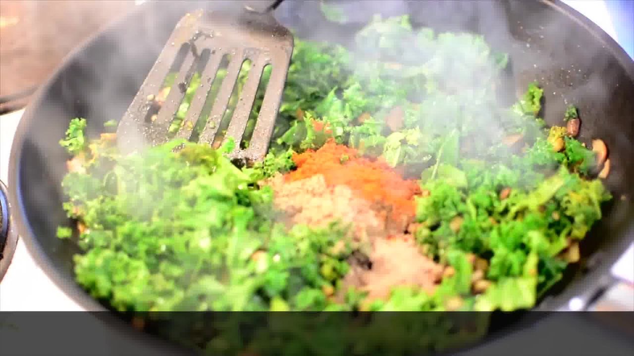 Image of the cooking step-1-5 for Mushroom Kale Stuffed Paratha (Video)