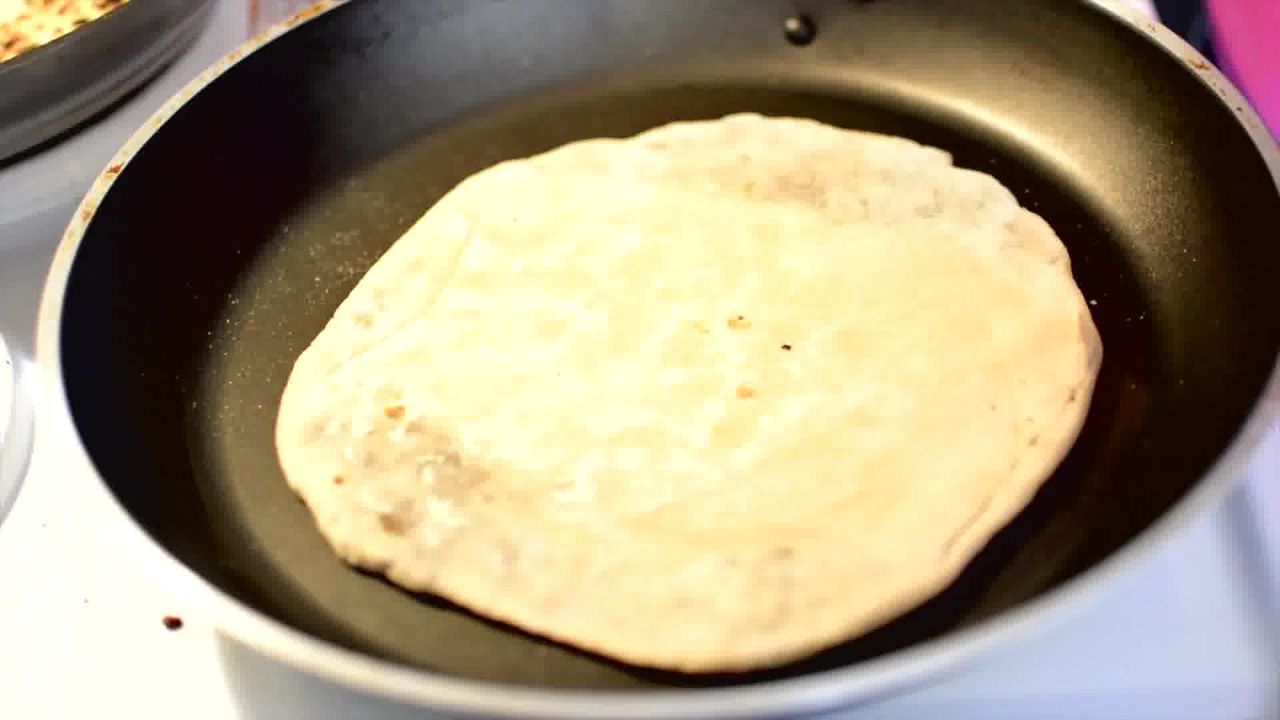 Image of the cooking step-3-7 for Mushroom Kale Stuffed Paratha (Video)