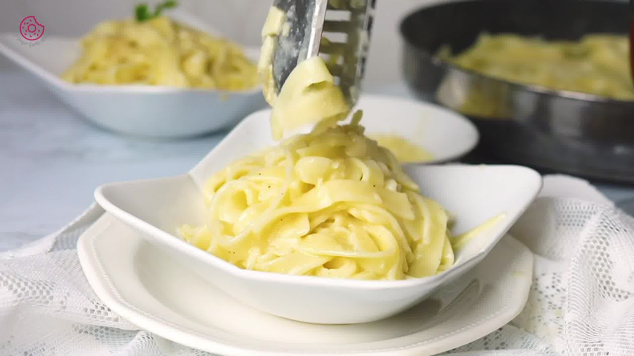 Image of the cooking step-1-9 for No Cream Fettuccine Alfredo