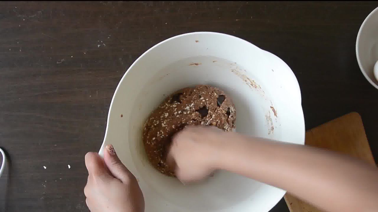Image of the cooking step-1-5 for Oatmeal Peanut Butter Chocolate Cookies (Video Recipe)