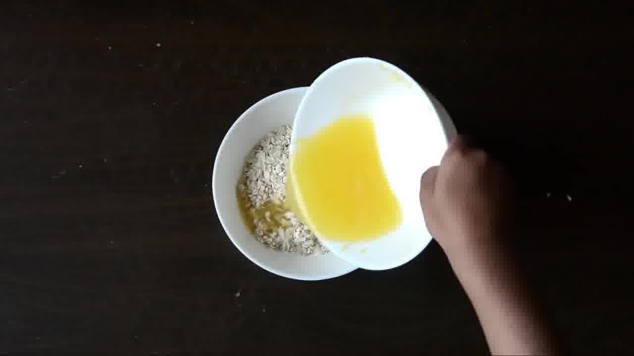 Image of the cooking step-1-1 for Oats Orange Eggless Muffins 3 Ways (Video)