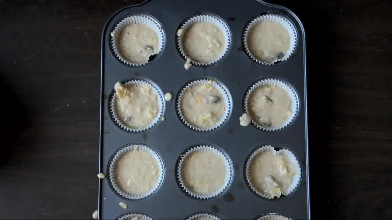 Image of the cooking step-4-2 for Oats Orange Eggless Muffins 3 Ways (Video)