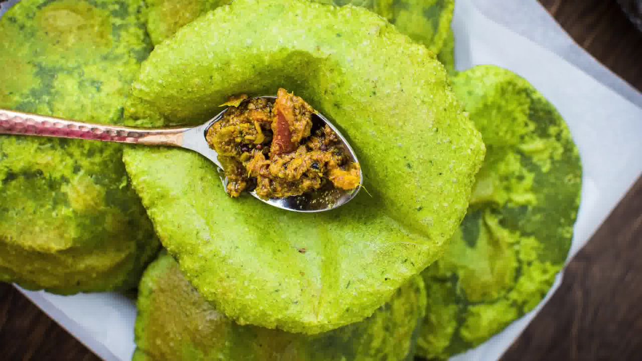 Image of the cooking step-2-14 for Palak Puri - Spinach Puri (Step-by-step video)