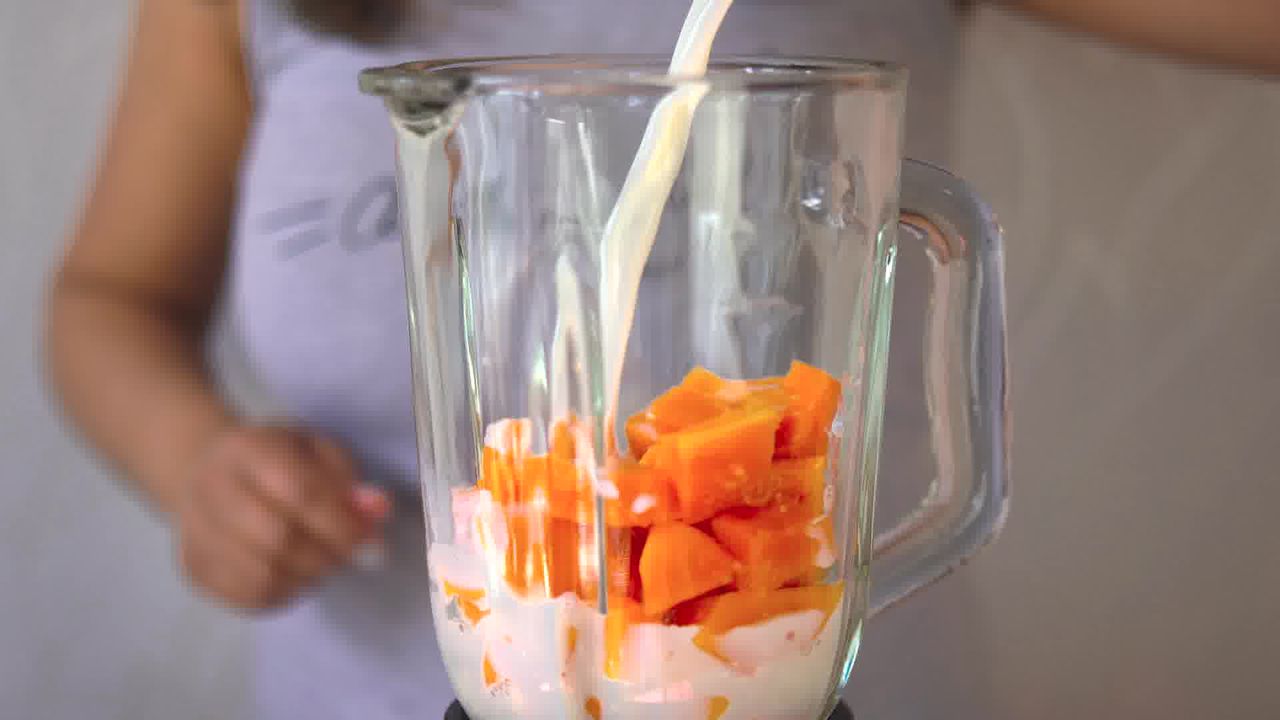 Image of the cooking step-1-3 for Papaya Shake - Papaya Smoothie